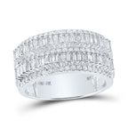 Banda de diamantes apilados en talla baguette de 10 quilates