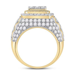 Anillo de diamantes en racimo de 14 quilates