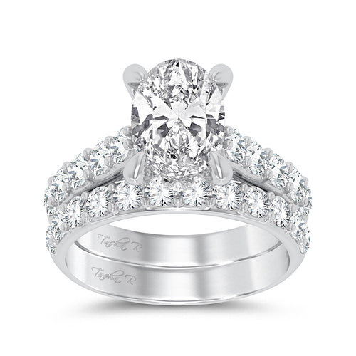 Oval diamond solitaire bridal set
